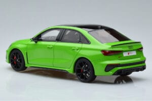 Audi RS3 8Y Sedan Verde GT Spirit 1:18 GT414 Resina - imagen 5 de 6