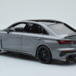 Audi RS3 8Y Sedán Performance Edition Gris GT Spirit 1:18 - image 5 of 6