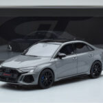 Audi RS3 8Y Sedán Performance Edition Gris GT Spirit 1:18 - image 6 of 6