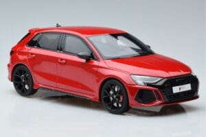 Audi RS3 8Y Sportback Rojo GT Spirit 1:18 GT378 Resina - imagen 4 de 6