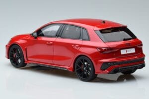 Audi RS3 8Y Sportback Rojo GT Spirit 1:18 GT378 Resina - imagen 5 de 6