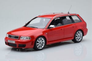 Audi RS4 B5 Avant Rojo Otto 1:18 OT1026B