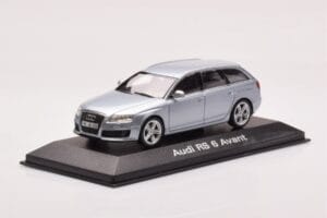 Audi RS6 C6 Monza Plata Minichamps 1:43 5010710213 Metal - imagen 2 de 4