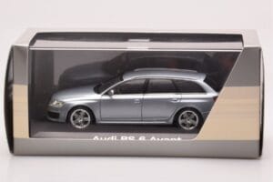 Audi RS6 C6 Monza Plata Minichamps 1:43 5010710213 Metal - imagen 4 de 4