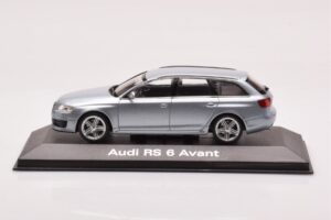 Audi RS6 C6 Monza Plata Minichamps 1:43 5010710213