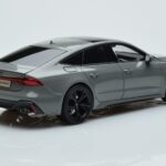 Audi RS7 C8 Sportback Gris Kengfai 1:18 VAKF 0333 Resina - image 3 of 7