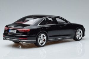 Audi S8 D5 Mythos Negro Asia Edition GT Spirit 1:18 CLDC019 Resina - imagen 2 de 6