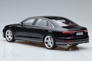 Audi S8 D5 Mythos Negro Asia Edition GT Spirit 1:18 CLDC019 Resina - imagen 5 de 6