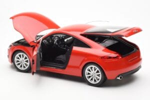 Audi TT 8J Rojo Metálico Minichamps 1:18 100015021 Metal - imagen 5 de 8