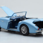 Austin-Healey 3000 Mk1 BN7 Azul Kyosho 1:18 - image 3 of 8