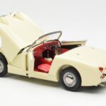 Austin-Healey Sprite Mk I Open Old English Blanco Kyosho 1:18 08953EW - image 5 of 8