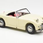Austin-Healey Sprite Mk I Open Old English Blanco Kyosho 1:18 08953EW - image 6 of 8