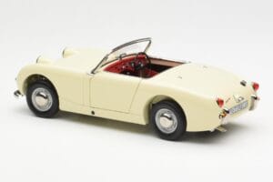 Austin-Healey Sprite Mk I Open Old English Blanco Kyosho 1:18 08953EW Metal - imagen 7 de 8