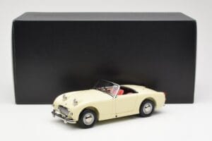 Austin-Healey Sprite Mk I Open Old English Blanco Kyosho 1:18 08953EW Metal - imagen 8 de 8