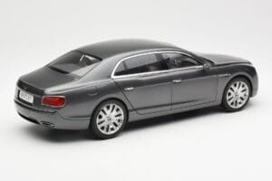 Bentley Flying Spur W12 Granite Gris Kyosho 1:18 08891GN Metal - imagen 3 de 8