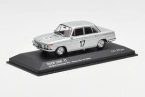BMW 2000 Ti #17 J. Ickx / C. van Ophem Winners 24 Hours of Spa 1966 Minichamps 1:43 400662517 Metal - imagen 2 de 4