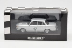 BMW 2000 Ti #17 J. Ickx / C. van Ophem Winners 24 Hours of Spa 1966 Minichamps 1:43 400662517 Metal - imagen 4 de 4