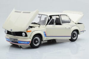 BMW 2002 Turbo Blanco Kyosho 1:18 08544W Metal - imagen 2 de 8