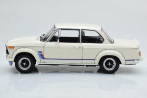 BMW 2002 Turbo Blanco Kyosho 1:18 08544W Metal - imagen 5 de 8