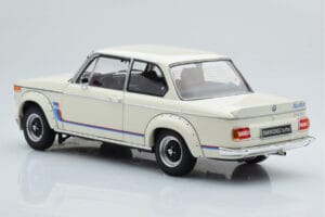 BMW 2002 Turbo Blanco Kyosho 1:18 08544W Metal - imagen 7 de 8