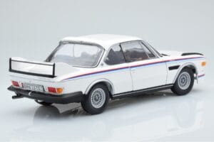 BMW 3.0 CSL E9 Blanco Dealer Edition Minichamps 1:18 80435A5D020 Metal - imagen 3 de 7