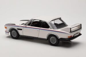 BMW 3.0 CSL E9 Blanco Heritage Edition Minichamps 1:18 80432411550 Metal - imagen 7 de 8