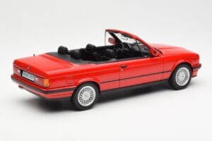 BMW 318i E30 Descapotable Rojo Norev 1:18 183210 Metal - imagen 2 de 6