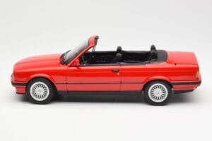 BMW 318i E30 Descapotable Rojo Norev 1:18 183210 Metal - imagen 3 de 6