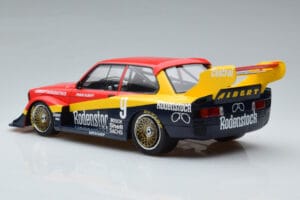 BMW 320 Group 5 #9 F. Albert DRM Norisring 1979 MCG 1:18 MCG18808R Metal - imagen 5 de 6