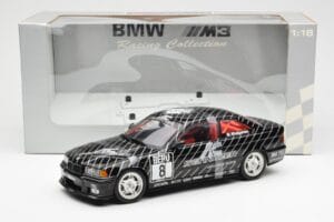 BMW 320i E36 STW #8 J. Winkelhock 1998 UT Models 1:18 39845 Metal - imagen 6 de 6