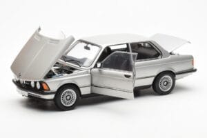 BMW 323i E21 Aspen Plata AUTOart 1:18 80430433552 Metal - imagen 2 de 8
