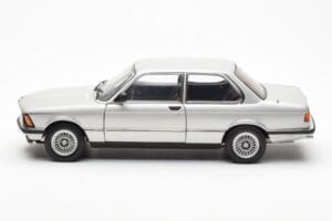 BMW 323i E21 Aspen Plata AUTOart 1:18 80430433552 Metal - imagen 4 de 8