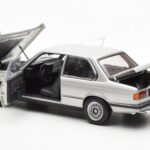 BMW 323i E21 Aspen Plata AUTOart 1:18 - image 5 of 8