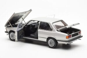 BMW 323i E21 Aspen Plata AUTOart 1:18 80430433552 Metal - imagen 5 de 8
