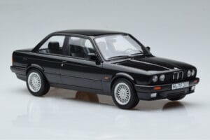 BMW 325i E30 Negro Norev 1:18 183203 Metal - imagen 4 de 6