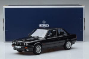 BMW 325i E30 Negro Norev 1:18 183203 Metal - imagen 6 de 6