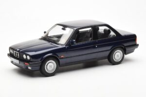 BMW 325i E30 Azul Metálico Norev 1:18