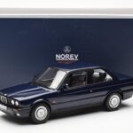 BMW 325i E30 Azul Metálico Norev 1:18 - image 6 of 6