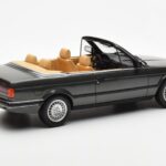 BMW 325i E30 Cabriolet Achat Verde Otto 1:18 - image 2 of 6