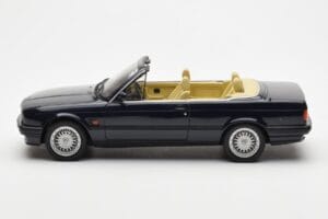 BMW 325i E30 Descapotable Azul Otto 1:18 OT114 Resina - imagen 3 de 6