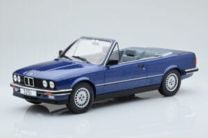 BMW 325i E30 Descapotable Azul MCG 1:18 MCG18381