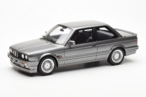 BMW 325i E30 Gris Metallic Otto 1:18 OT571