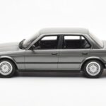 BMW 325i E30 Berlina Dolphin Gris Otto 1:18 - image 3 of 6