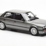 BMW 325i E30 Berlina Dolphin Gris Otto 1:18 - image 4 of 6