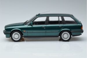 BMW 325i E30 Touring Verde Metálico Norev 1:18 183219 Metal - imagen 3 de 6