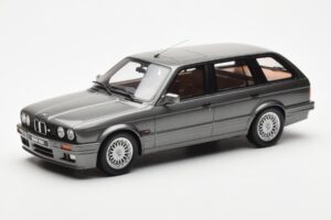 BMW 325i E30 Touring Gris Otto 1:18 OT929