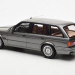 BMW 325i E30 Touring Gris Otto 1:18 - image 5 of 6