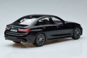 BMW 330i G20 Negro Metálico Norev 1:18 183277 Metal - imagen 3 de 7