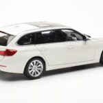 BMW 335i F31 Touring Alpine Blanco Paragon 1:18 - image 3 of 8