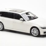 BMW 335i F31 Touring Alpine Blanco Paragon 1:18 - image 6 of 8